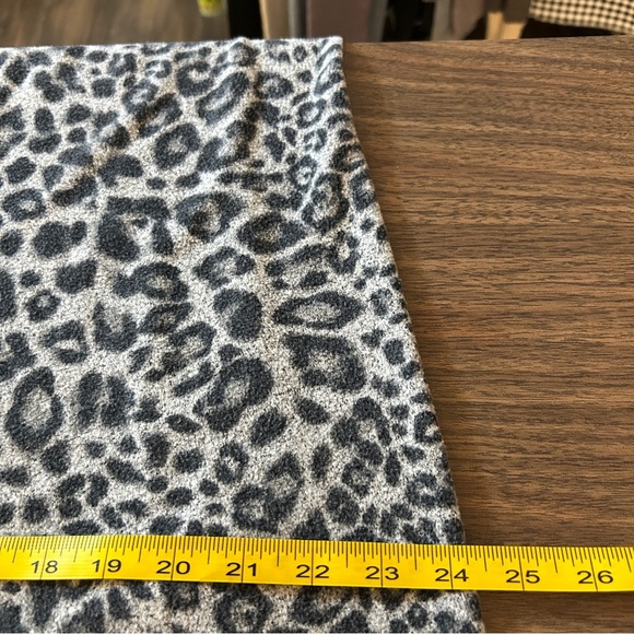 ❤️ White House Black Market Animal Print Cardigan XS - Picture 10 of 12